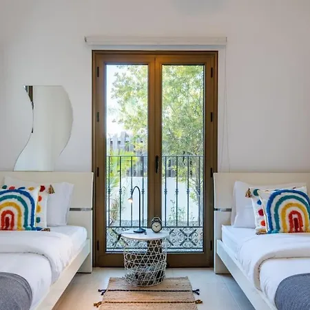 Lumina 2-bedroom And Pool In *