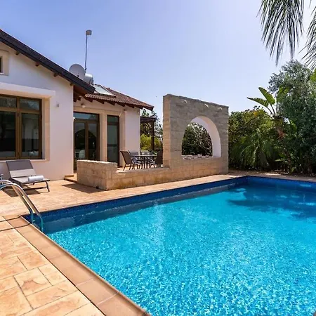 Lumina 2-bedroom And Pool In *