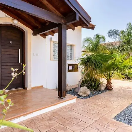 Lumina 2-bedroom And Pool In * איה נאפה