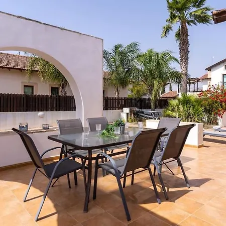 Lumina 2-bedroom And Pool In