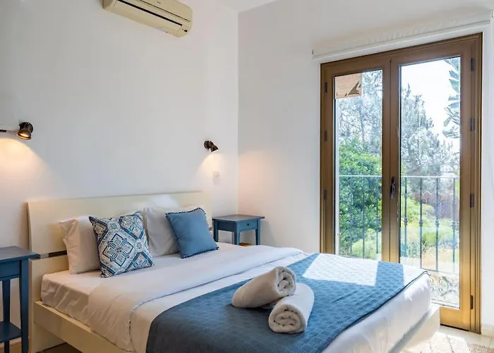 Lumina 2-bedroom And Pool In 圣纳帕