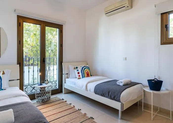 公寓 Lumina 2-bedroom And Pool In 圣纳帕