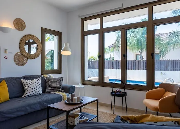 Lumina 2-bedroom And Pool In *