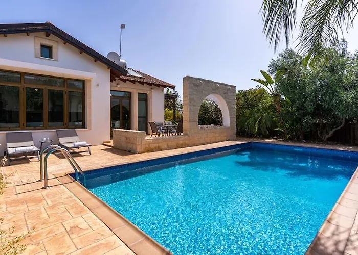 Lumina 2-bedroom And Pool In *